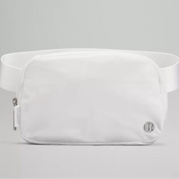 Lululemon everywhere belt bag 1L Black & White Pack of 2 - Picture 2 of 13